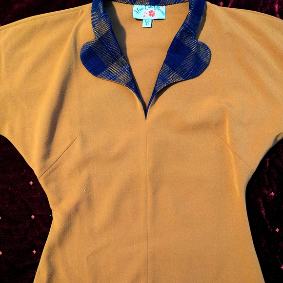 Plaid Trim Mustard Top - Picture 2 of 4